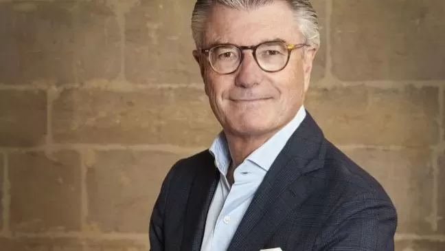 Camille Oostwegel nieuwe ambassadeur HersenStrijd Fonds