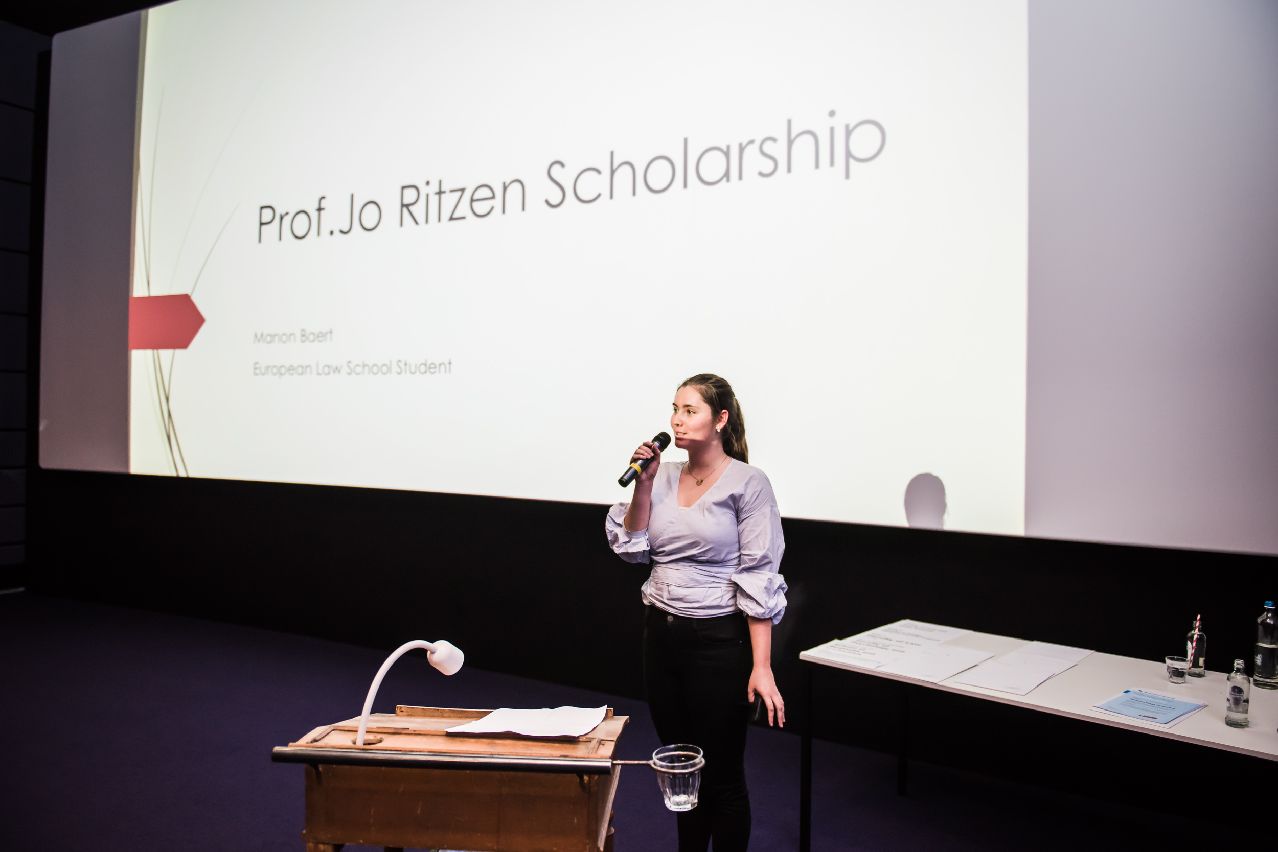 Studente Manon krijgt beurs