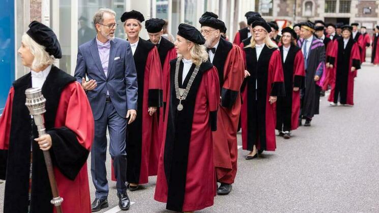 Steun het Nanne de Vries Hooglerarenfonds
